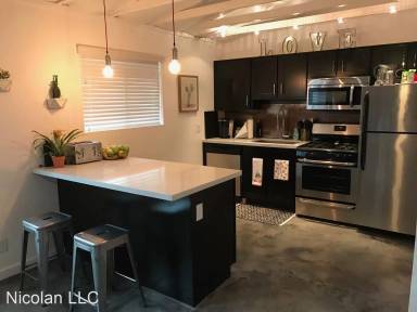 Main picture of Alvarado Place