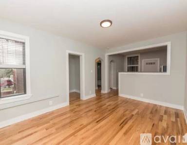 Main picture of 4409 N Wolcott Ave