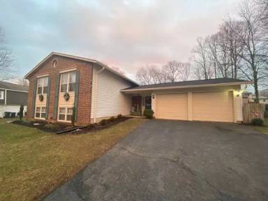 Main picture of 7125 Hanks Pl