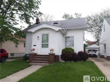 Main picture of 4919 E 107th St