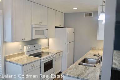 Main picture of 401 Erle Cres