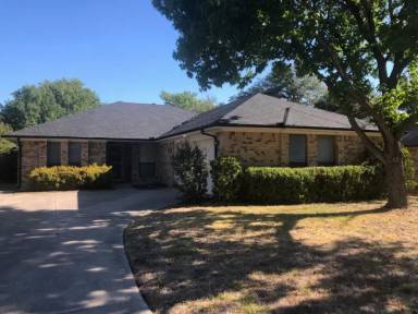 Main picture of 1865 Pecos St