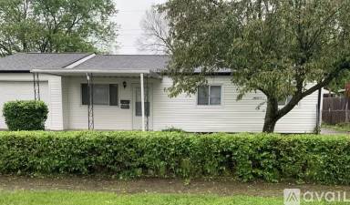 Main picture of 1113 Rossiter Dr