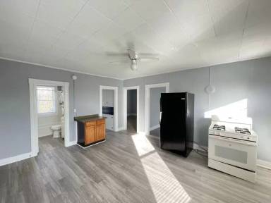 Main picture of 301 Amory St