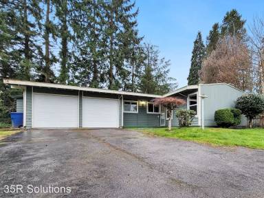 Main picture of 2219 167th Pl NE