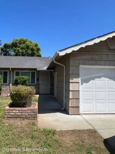 Main picture of 5432 Mona Way