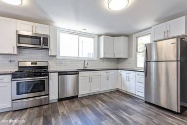 Main picture of 2418 W 36th St