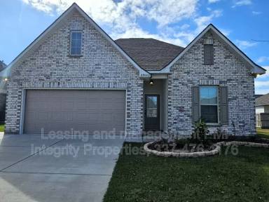 Main picture of 39083 Harrier St