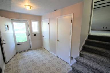 Main picture of 8707 Seward St