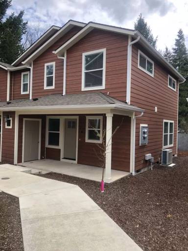 Main picture of 212 N Shasta Ave