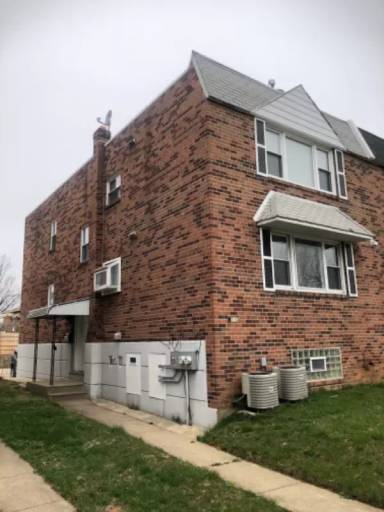 Main picture of 9710 Roosevelt Blvd