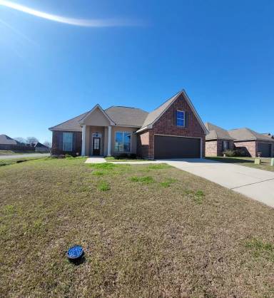 Main picture of 101 Green Mountain Ridge St