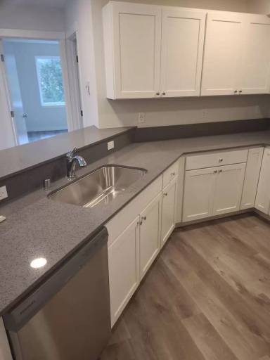 Main picture of 446 NE Izett St