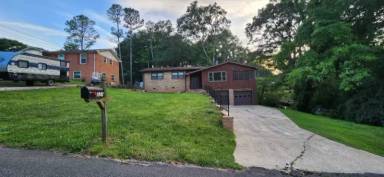 Main picture of 223 Skyline Rd