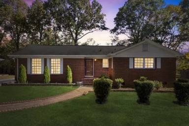 Main picture of 3220 Wiseman Dr