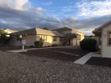 Main picture of 610 Union Avenue - F