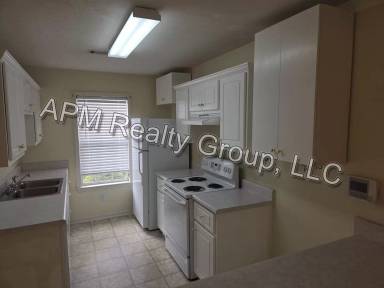 Main picture of 103 Larkspur Ln