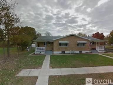 Main picture of 420 Dee Ave