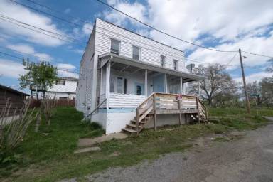 Main picture of 809 Vermont Way