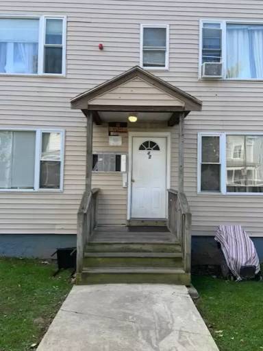 Main picture of 42 Lyon St