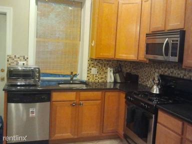 Main picture of 4313 Sansom St
