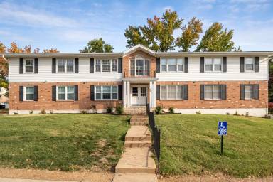 Main picture of 601 Broadmoor Dr