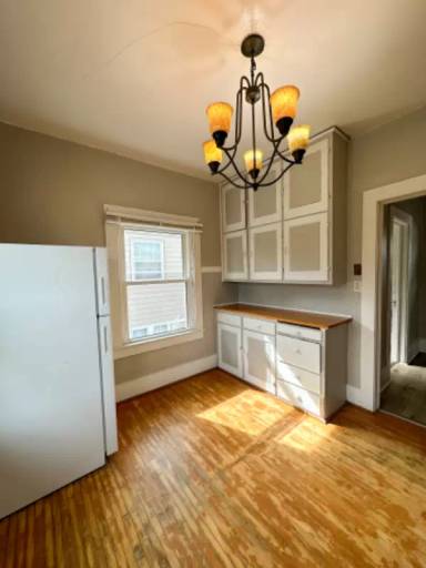 Main picture of 121 Broadwater Ave