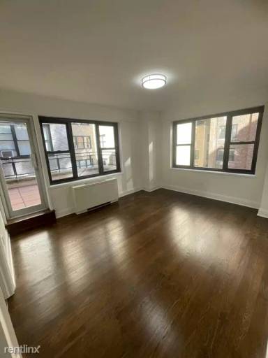 Main picture of Sutton Town House