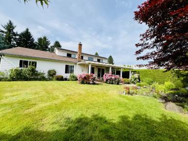 Main picture of 7250 SE Michael Dr