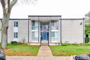 Main picture of Carleton House Condominium