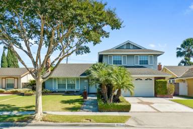 Main picture of 17340 Elm St