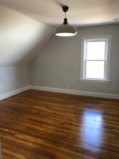 Main picture of 82 Algonquin St