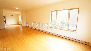 Main picture of 3653 W Fullerton Ave