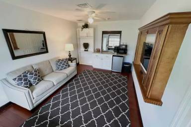 Main picture of 6343 Mark Ln