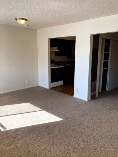 Main picture of 74 Boyd Pl