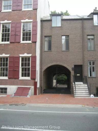 Main picture of 265 S 4th St