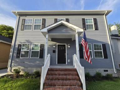 Main picture of 817 W 27th St