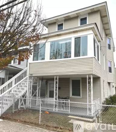 Main picture of 901 N Ohio Ave