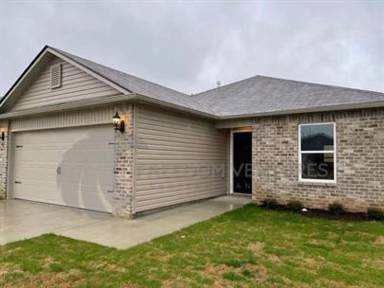 Main picture of 431 Woodland Trl