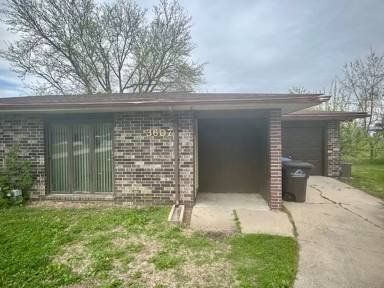 Main picture of 3612 SE 11th St