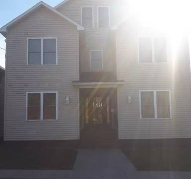 Main picture of 332 Green St