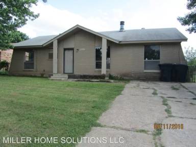 Main picture of 2504 SE 46th St