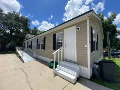 Main picture of 1504 Carlisle Dr