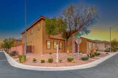 Main picture of 2755 Asgard Ave