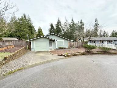 Main picture of 1065 Megan Ct E
