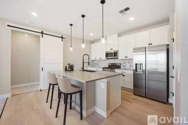 Main picture of 16841 Askins Loop