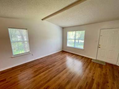 Main picture of 6476 Belwood Dr E