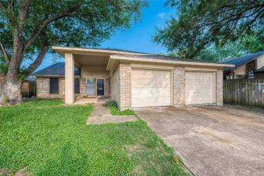 Main picture of 11203 Pender Ln
