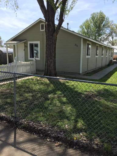 Main picture of 713 S Hayes Ave