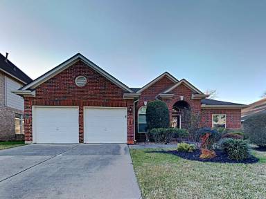 Main picture of 18407 Bluewater Cove Dr